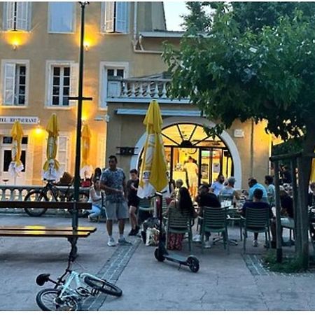 Hotel De La Loube La Roquebrussanne Εξωτερικό φωτογραφία