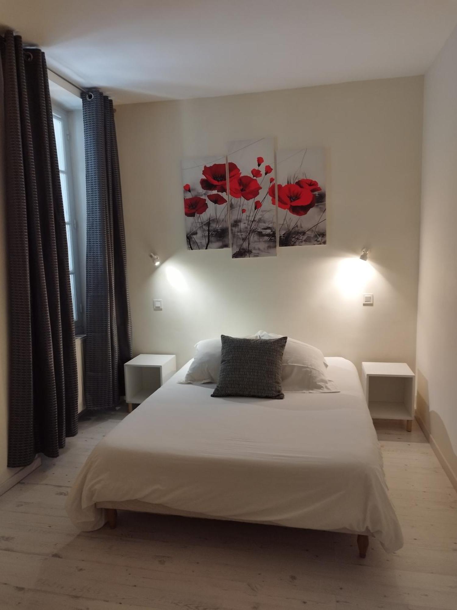 Hotel De La Loube La Roquebrussanne Εξωτερικό φωτογραφία